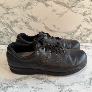 SAS Women 9 Freetime Shoe Lace Up Sneaker Smooth Black Leather Comfort Everyday